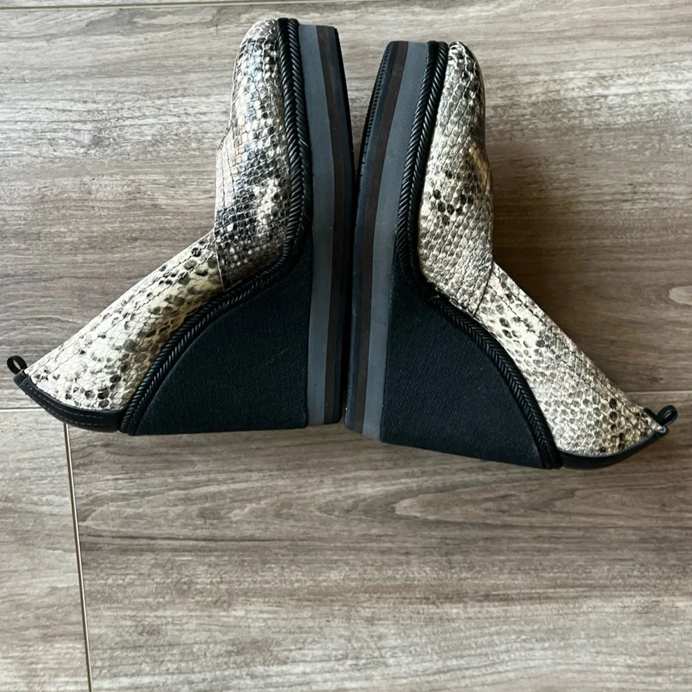 Bacio 61 Super High sexy wedge platform snake skin print 7.5 excellent condition - Picture 5 of 12